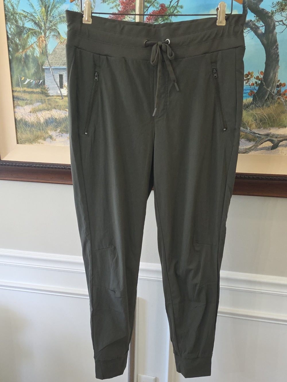 Women's Olive Drawstring Zip-Pocket Joggers
